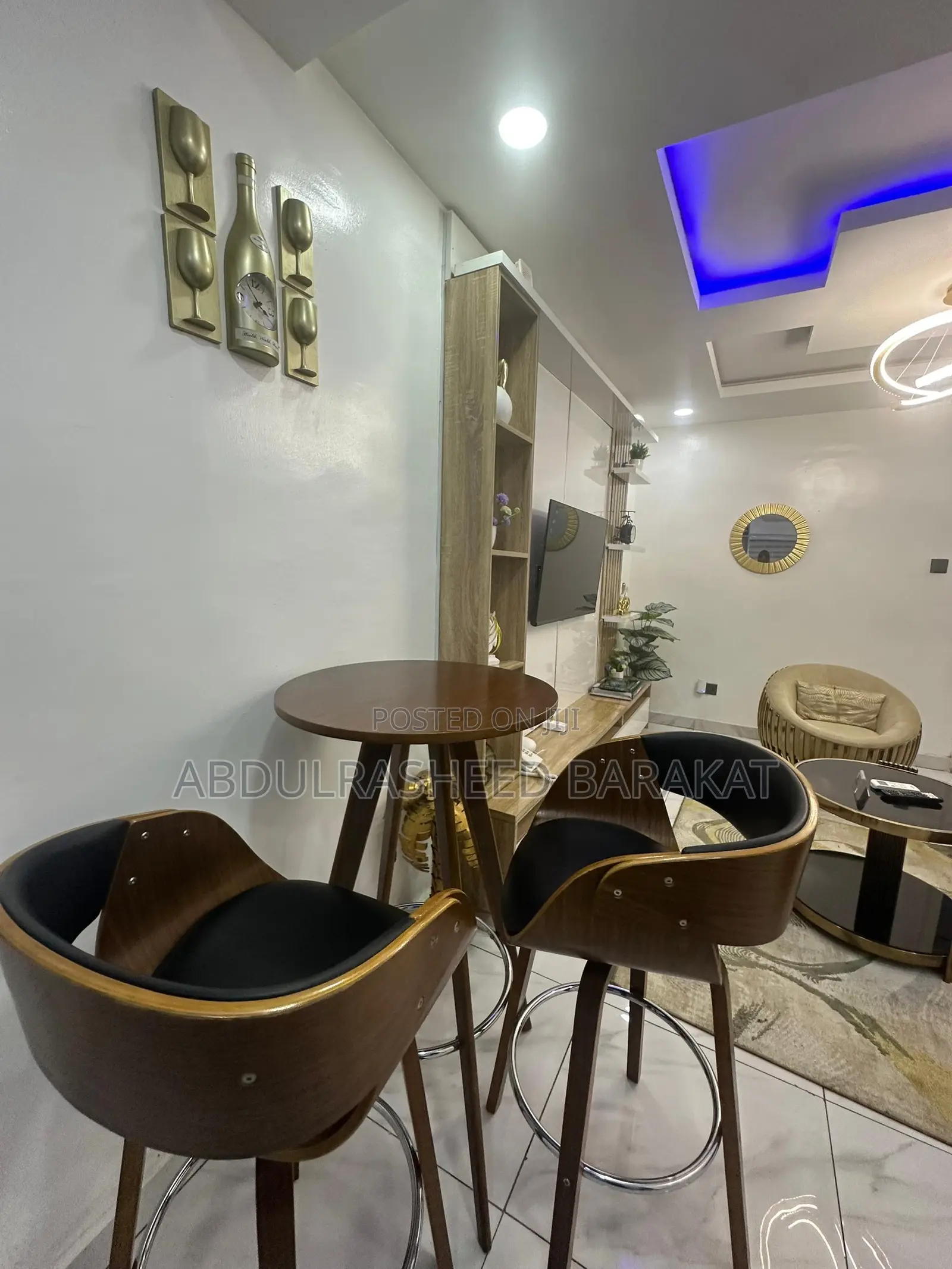 Tastefully Furnished Perfect for Pictures One Bedroom Apartment