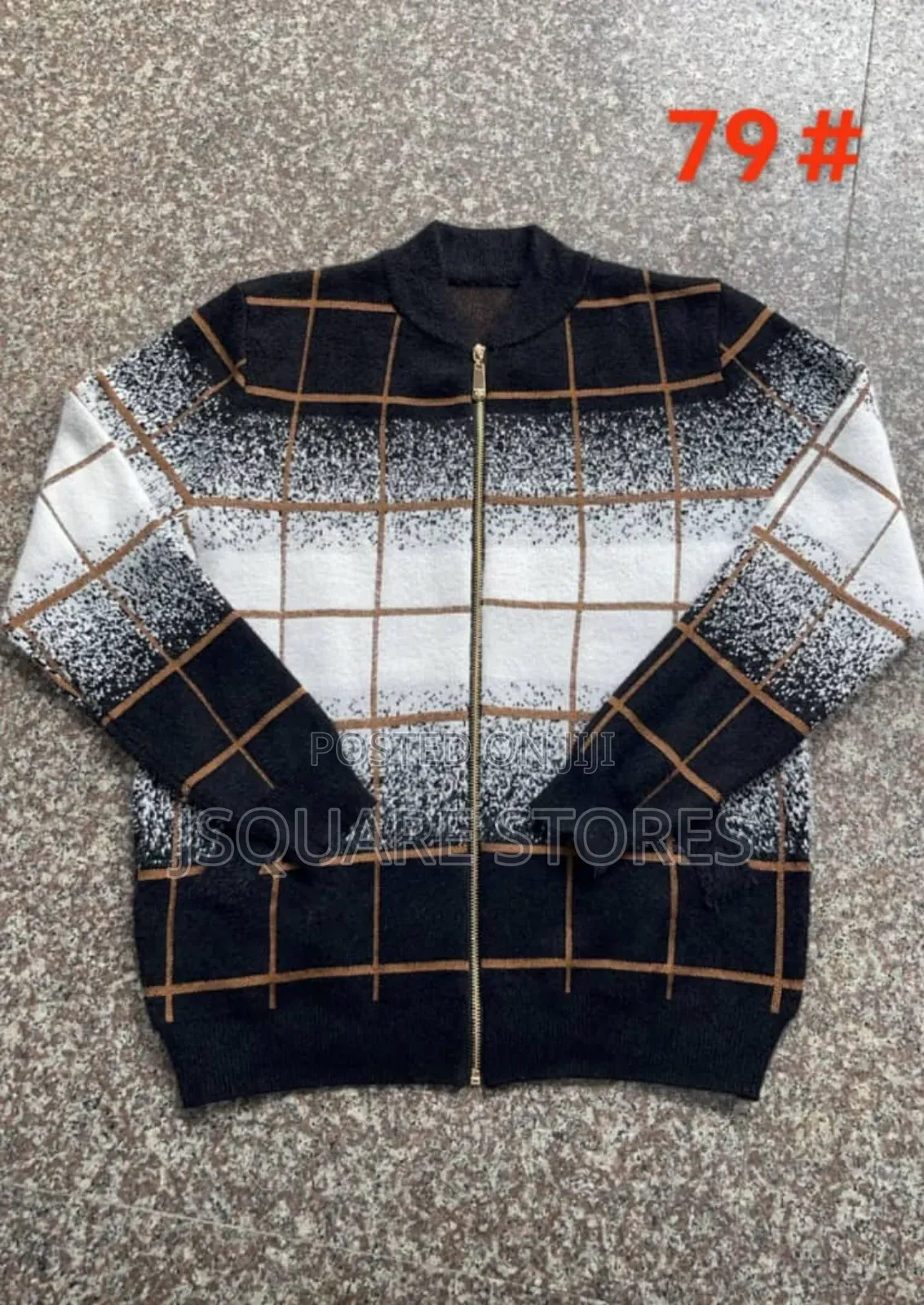 Men Luxury Sweater With Zip in Front