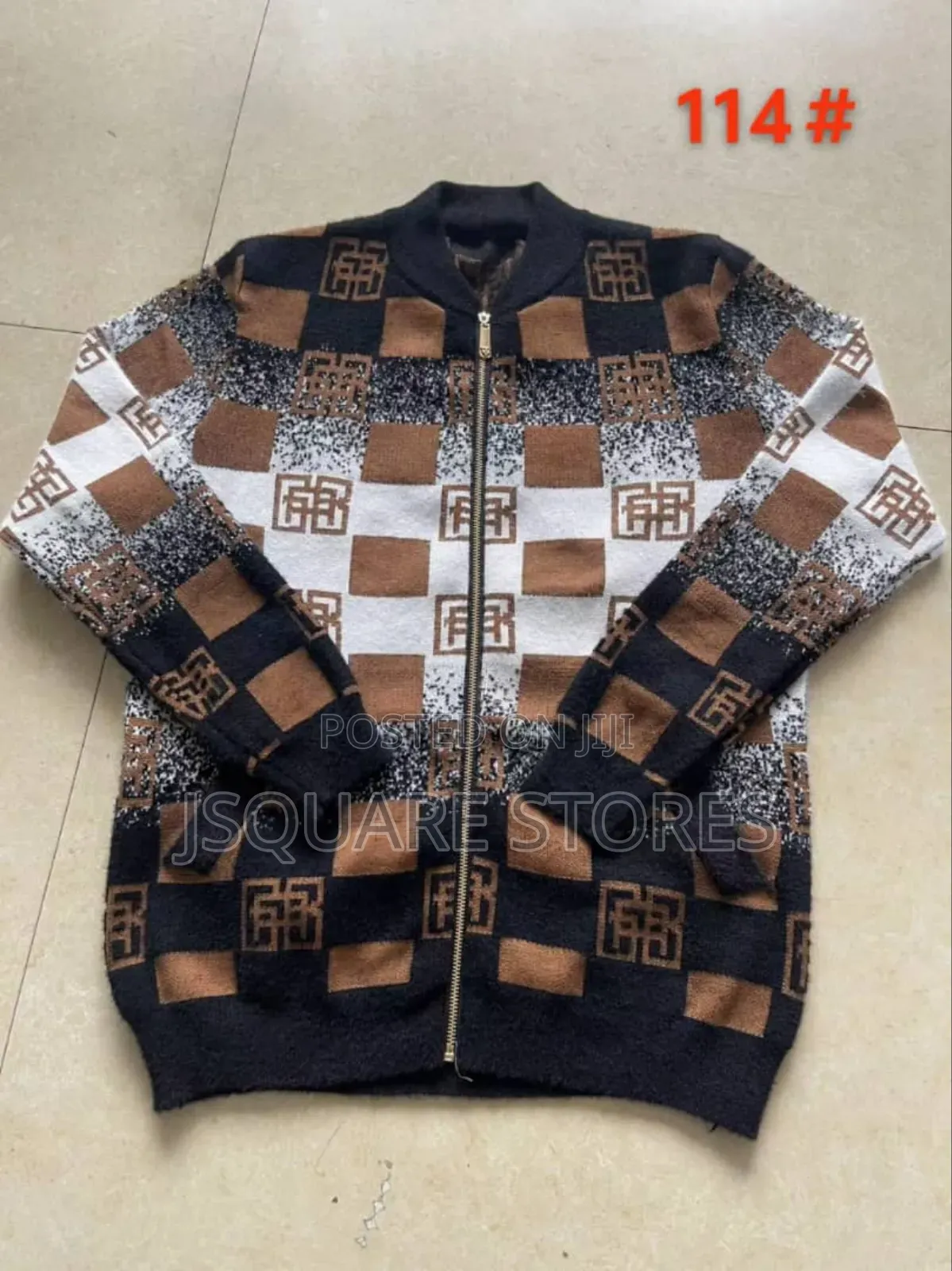 Men Luxury Sweater With Zip in Front