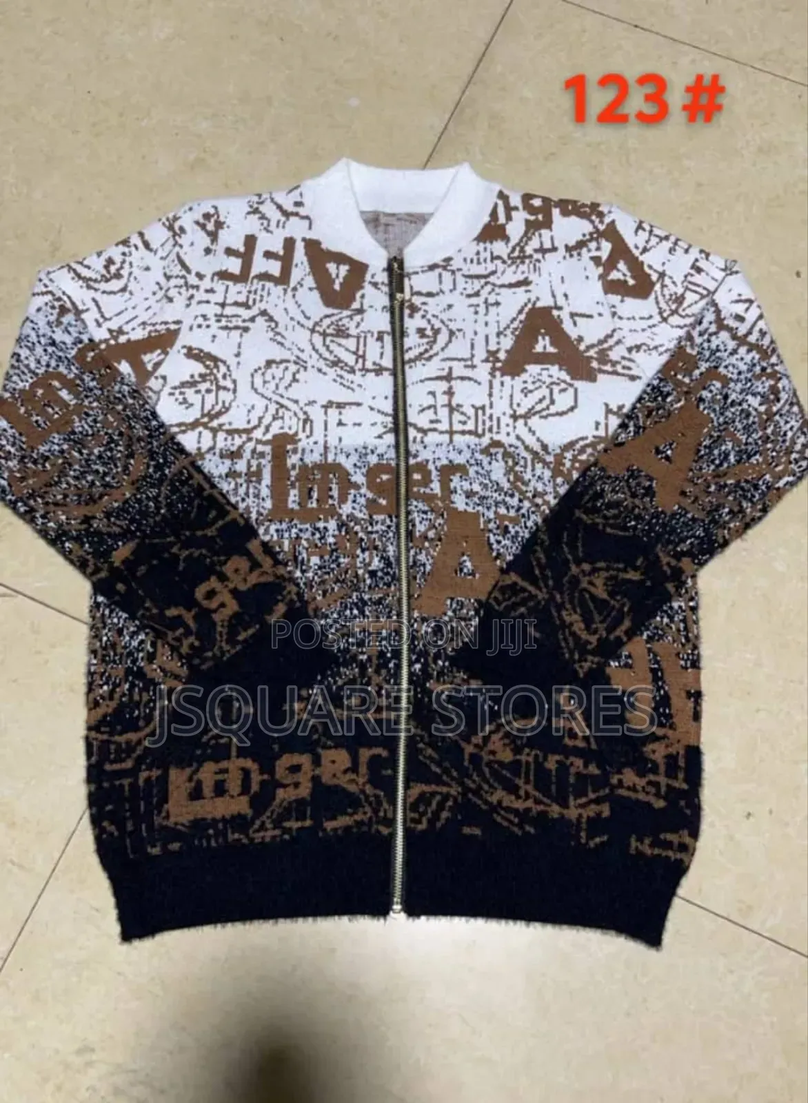 Men Luxury Sweater With Zip in Front