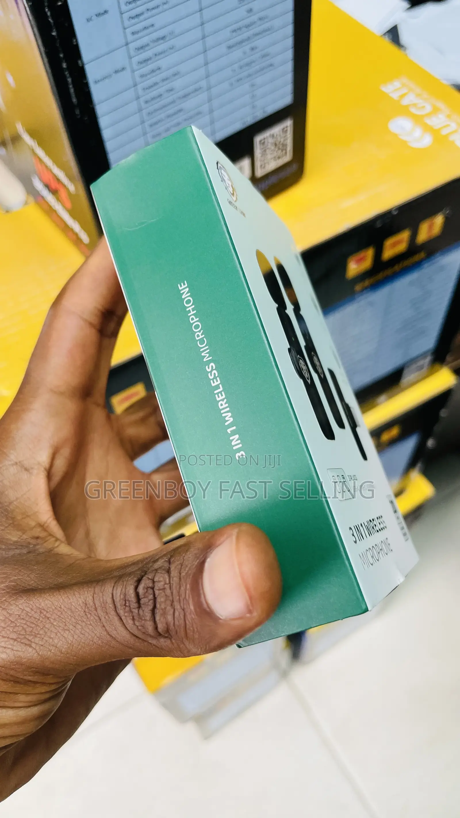 Green Lion 3 in 1 Wireless Microphone, Type-C Lightning, Aux