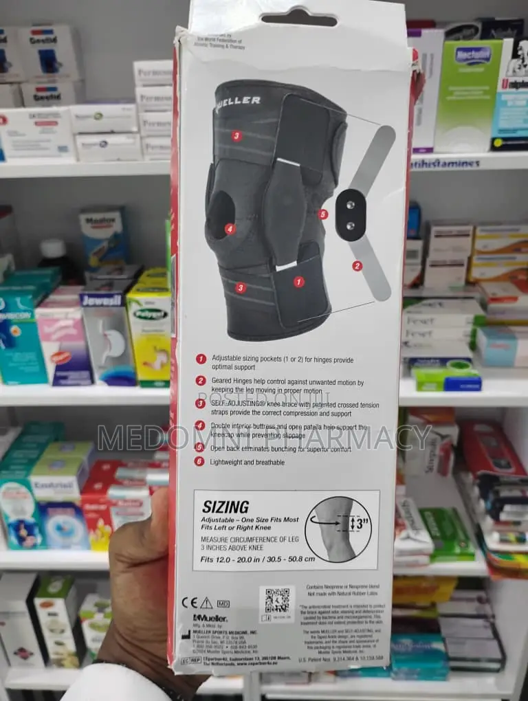 Mueller Sports Medicine Self Adjusting Hinged Knee Brace