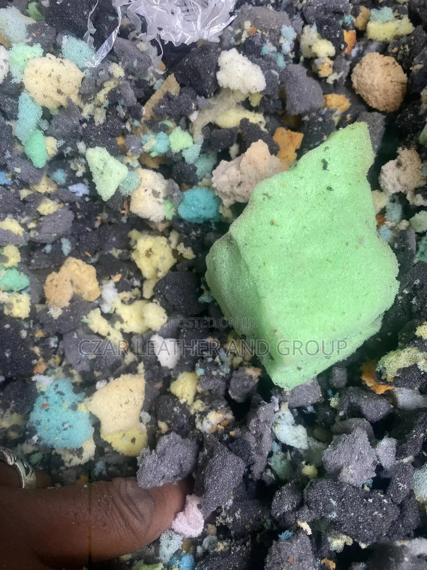 Hand Cut Machine Cut Orthopedic Shredded Lasting Foam Crumbs Stuffing