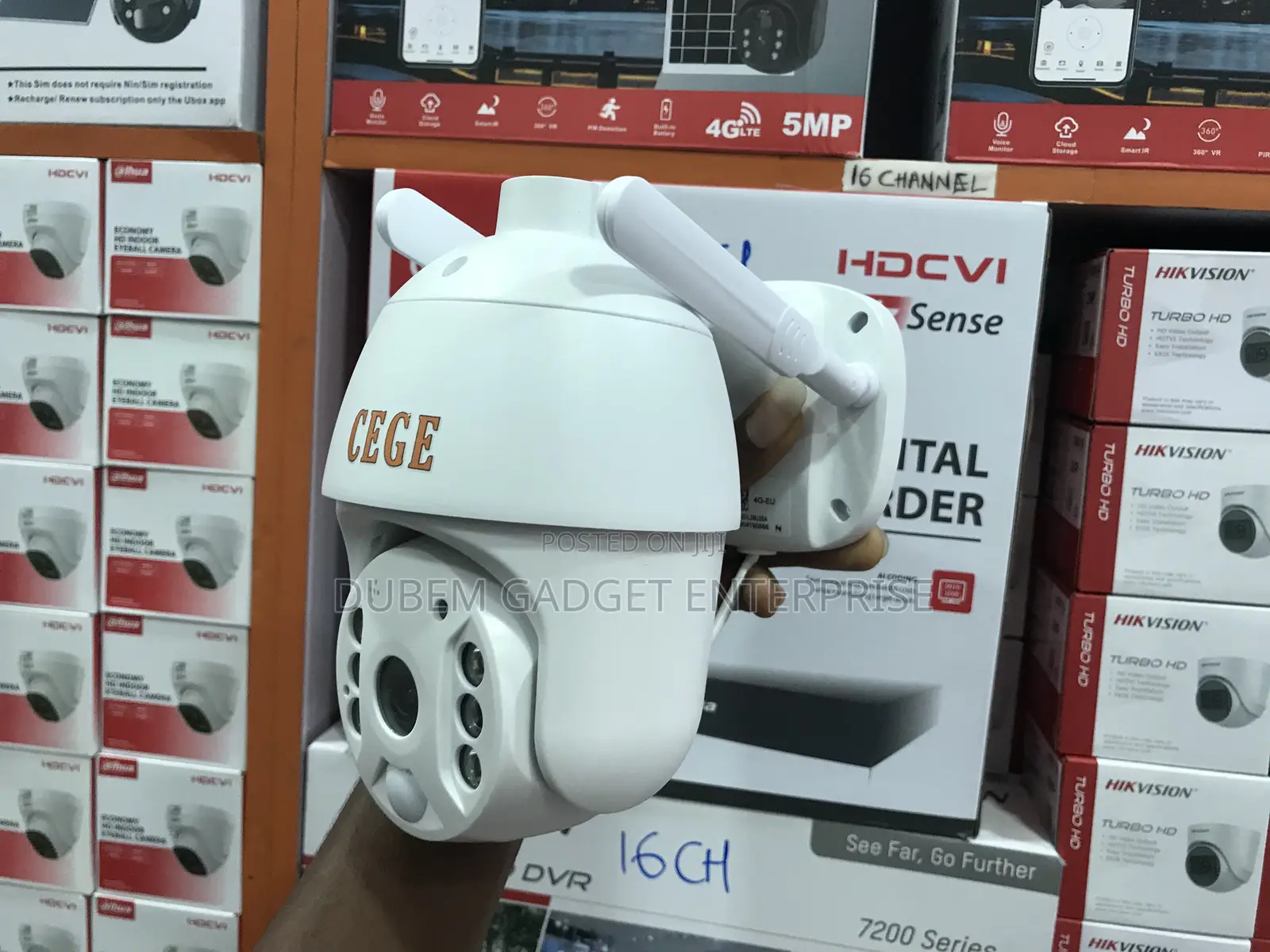 Ubox Single Lens Solar PTZ Camera 5mp