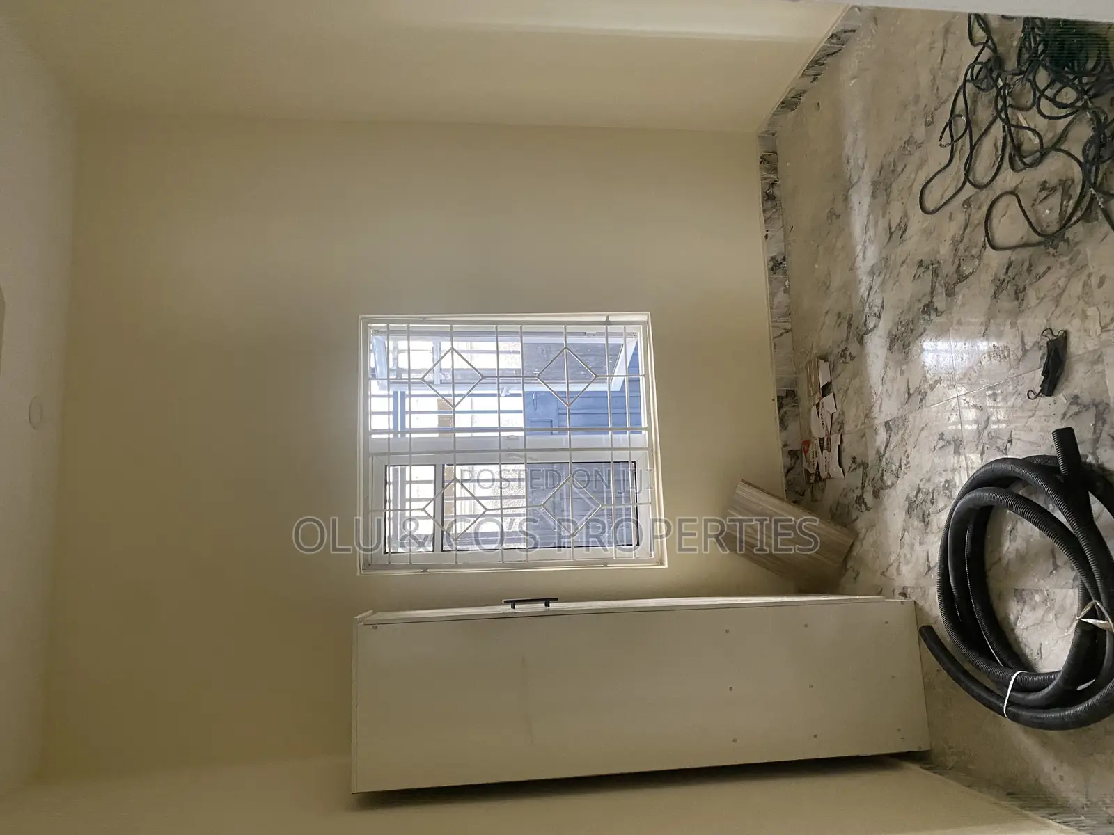 3bdrm Duplex in Leisure Court Estate, Lugbe District for rent