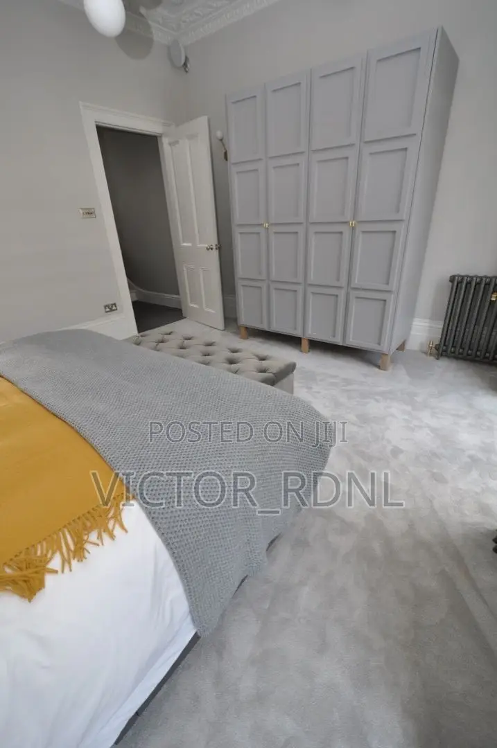 High Cushion Wall to Wall Floor Rug