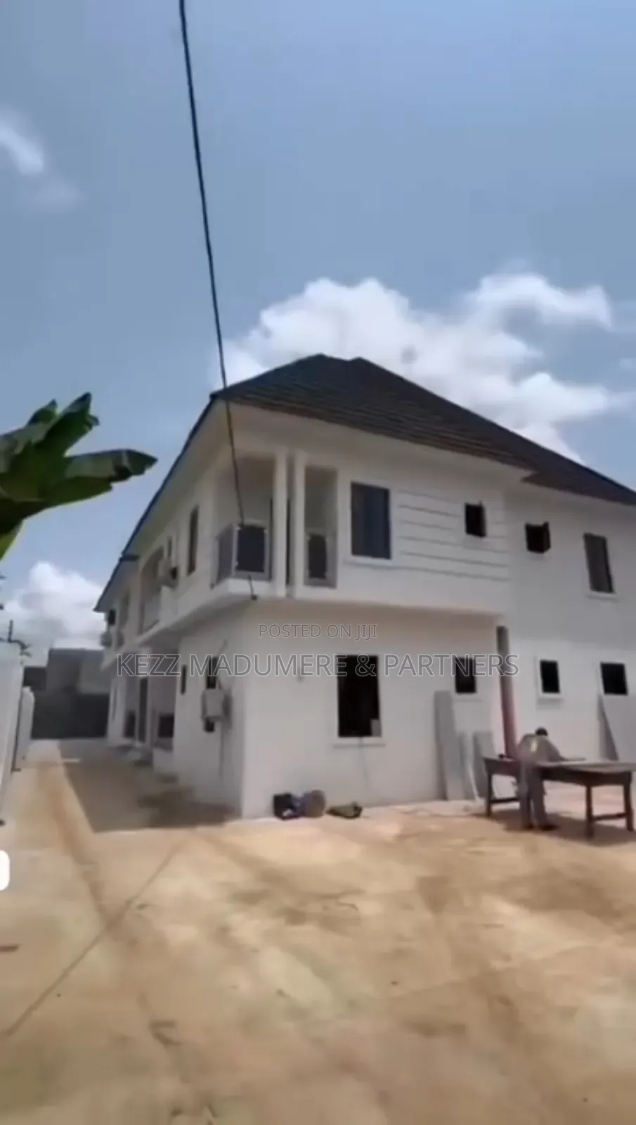 4bdrm Block of Flats in Sars Road , Port for sale