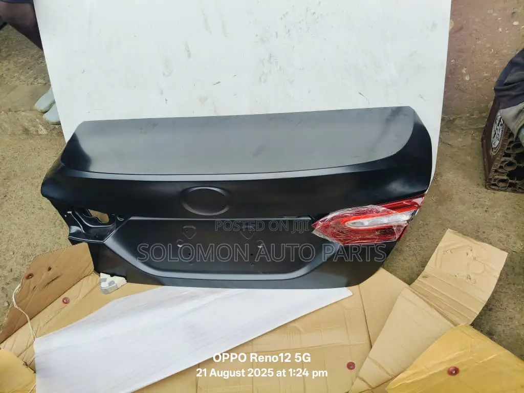 Boot Camry 2018 2020 2022