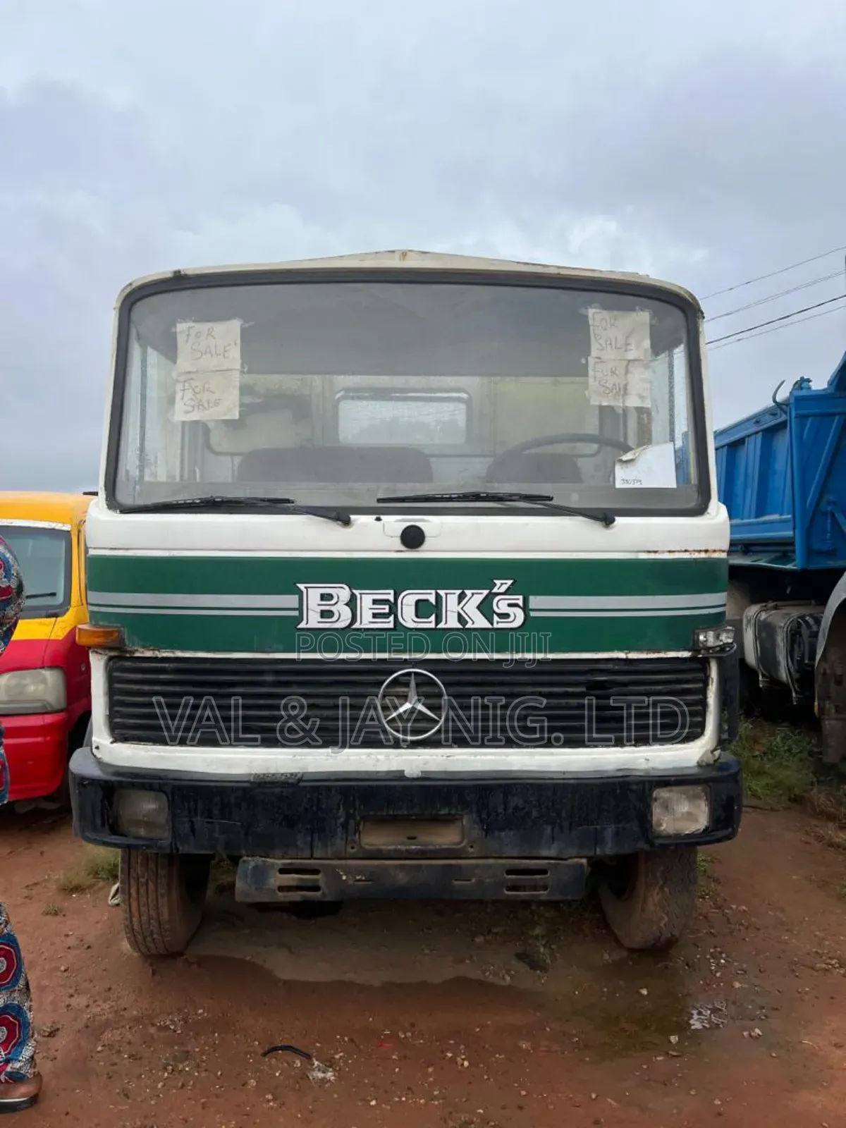 Mercedes Benz 809 Cap and Chassis Rigid Truck - Foreign Use