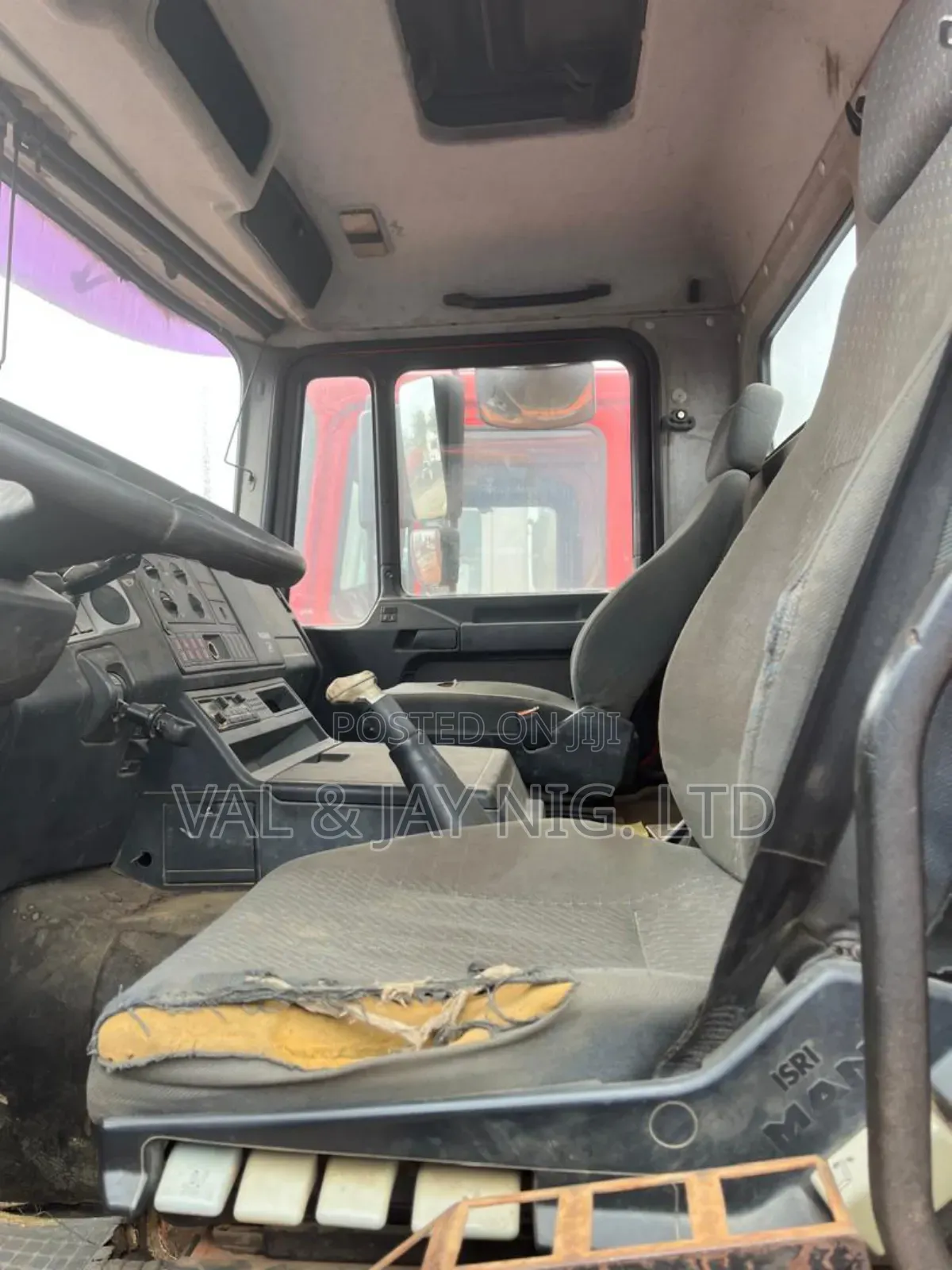 Man Diesel Commander Tipper Truck - 6 Tyres - Foreign Use