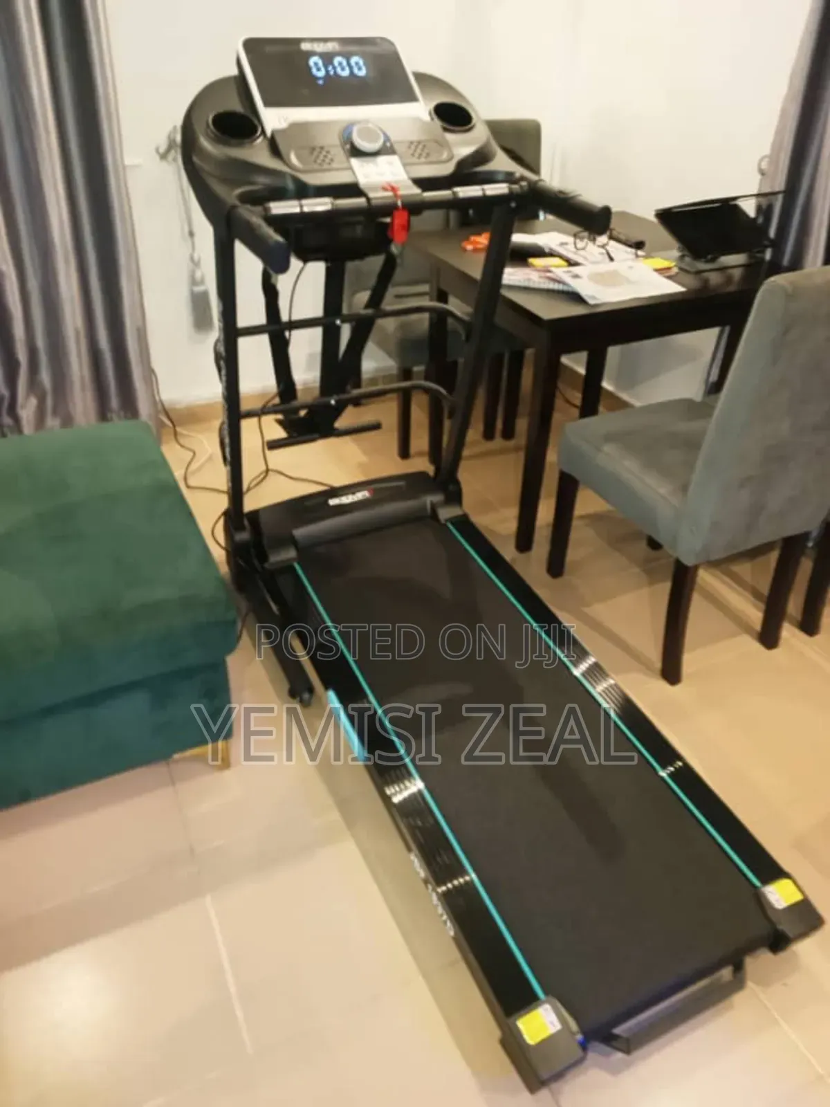 3hp Treadmill With 140kg Weight With Auto Incline and Dumbbell
