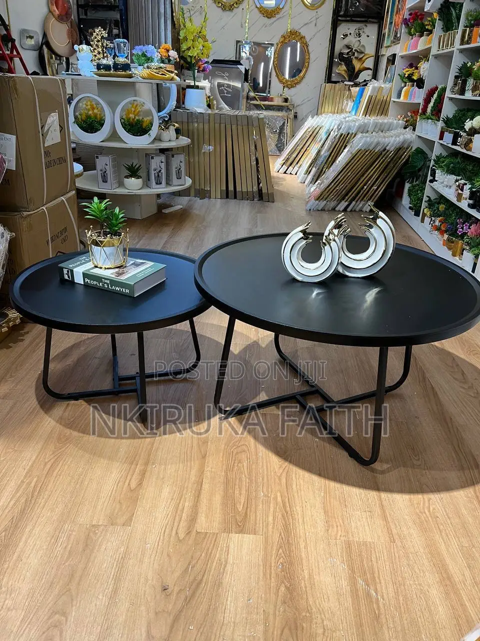 Modern 2 in 1 Table