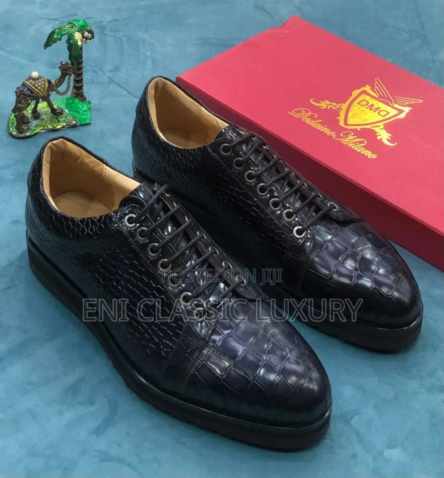 Pure Quality Luxury Men's Lace Up Flat Shoes Well Branded Package