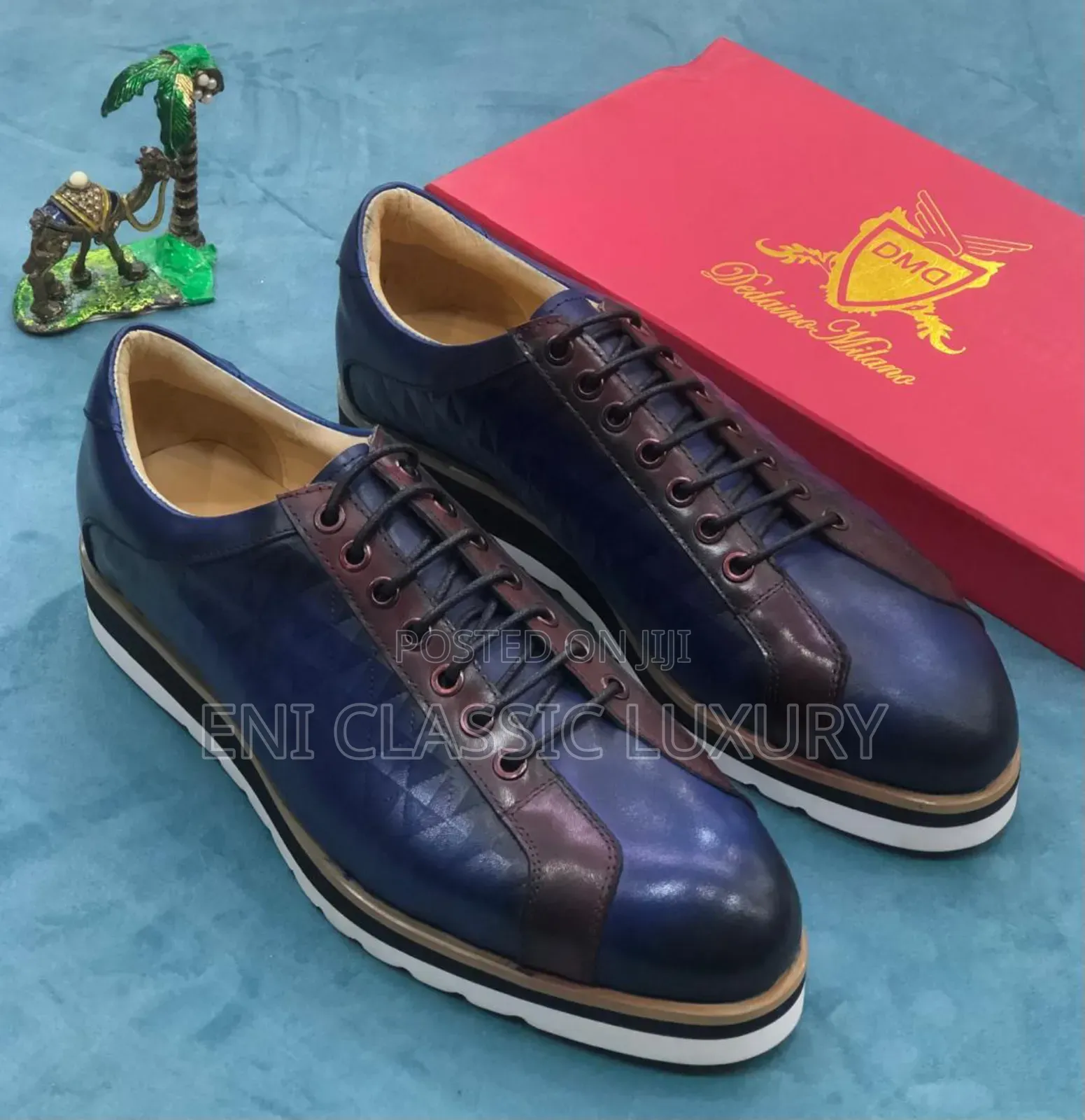 Pure Quality Luxury Men's Lace Up Flat Shoes Well Branded Package