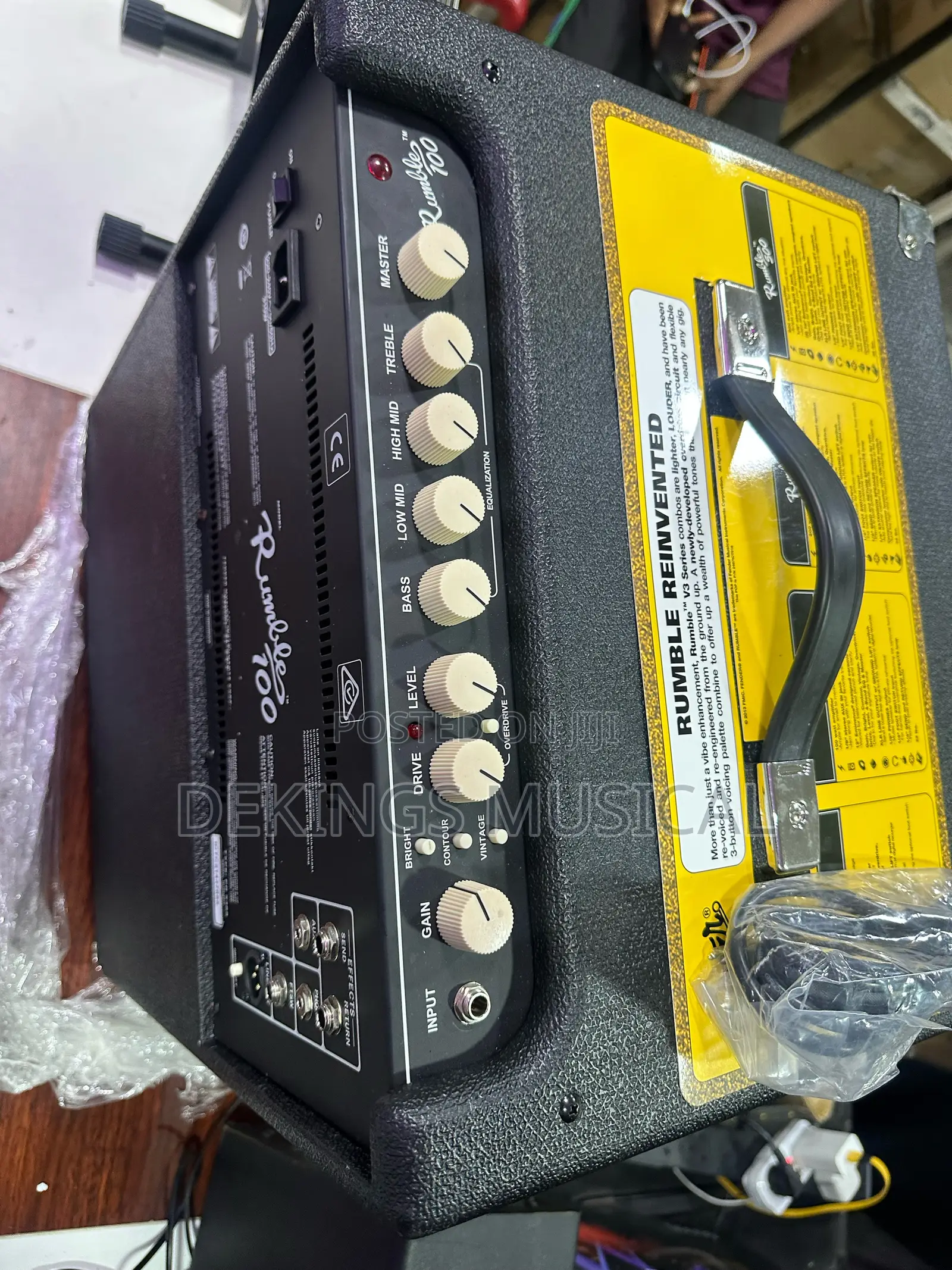 Fender Rumble 100 V3 Bass Guitar Combo Amplifier