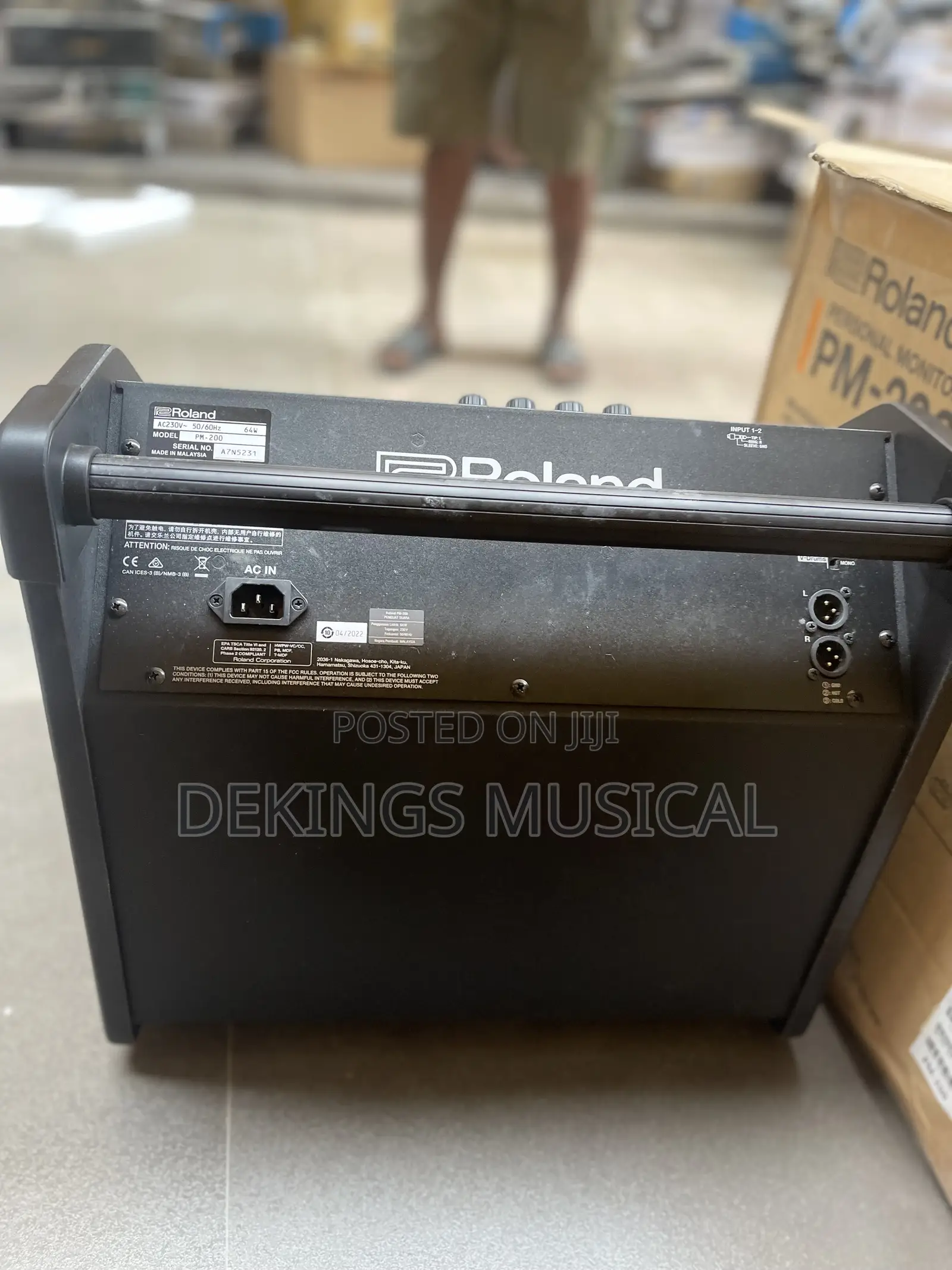 Roland Pm-200 Compact Electronic v-Drum Set Monitor, 180-Watt