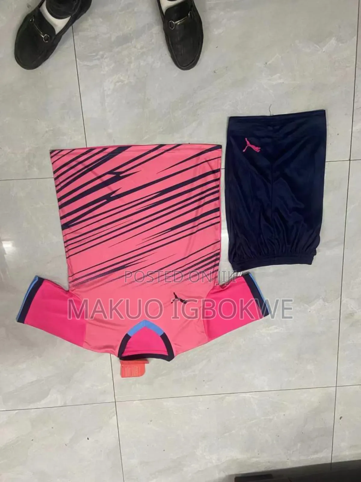 Adult Quality Top and Shorts Jerseys Set Different Designs