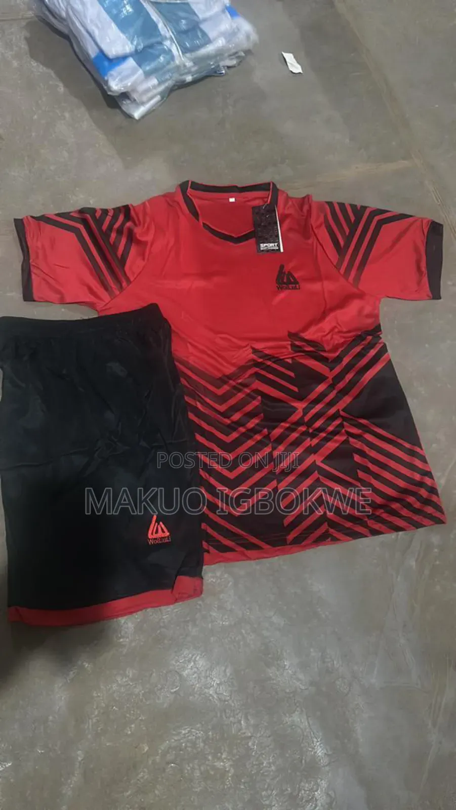 Adult Quality Top and Shorts Jerseys Set Different Designs