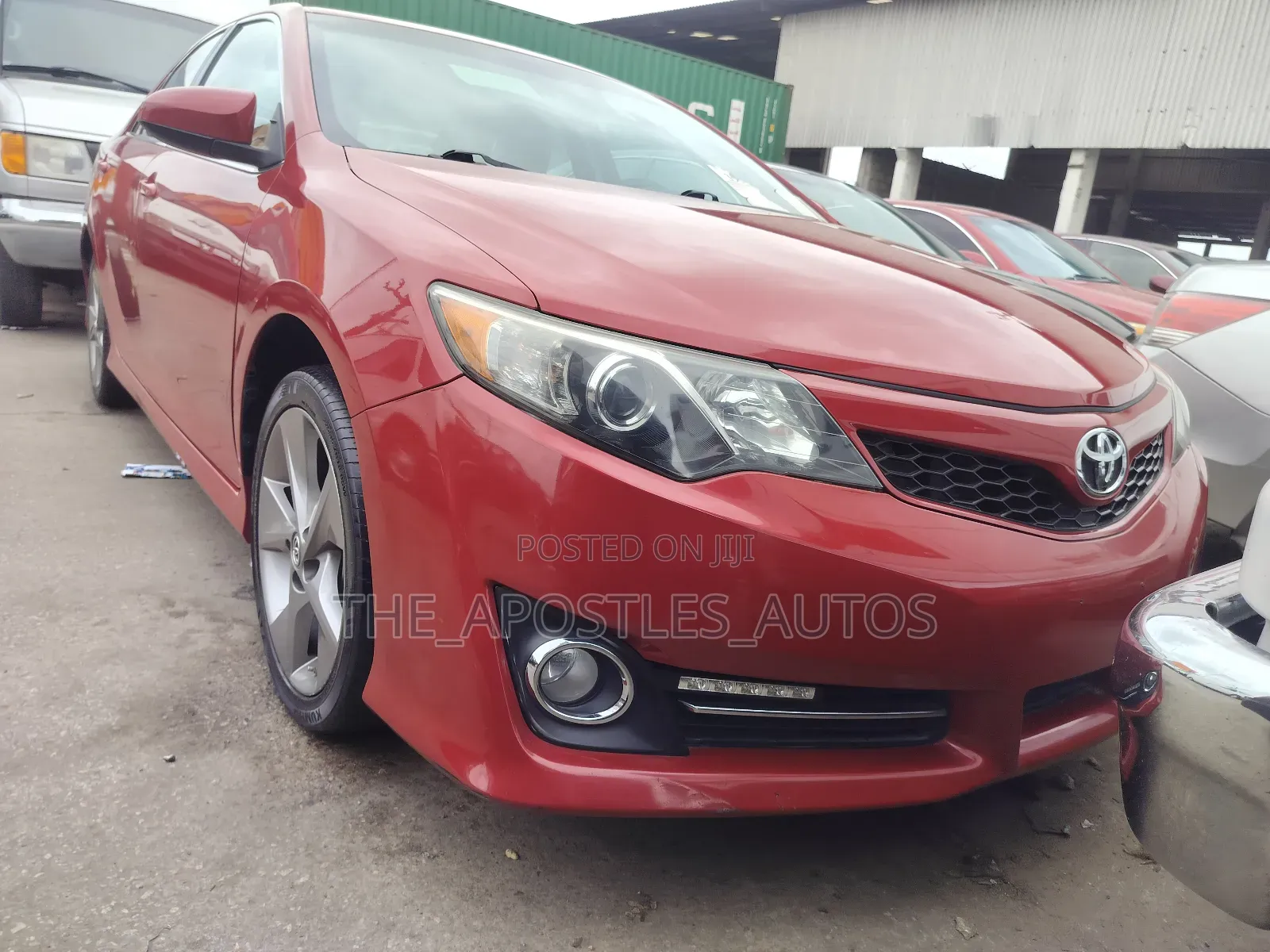 Toyota Camry SE 4dr Sedan w/Prod. End 11/13 (2.5L 4cyl 6A) 2014 Red