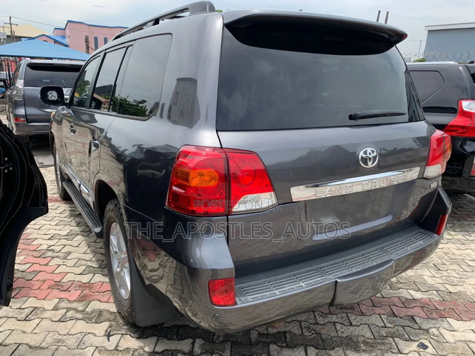Toyota Land Cruiser 4.5 V8 VXR 2013 Gray