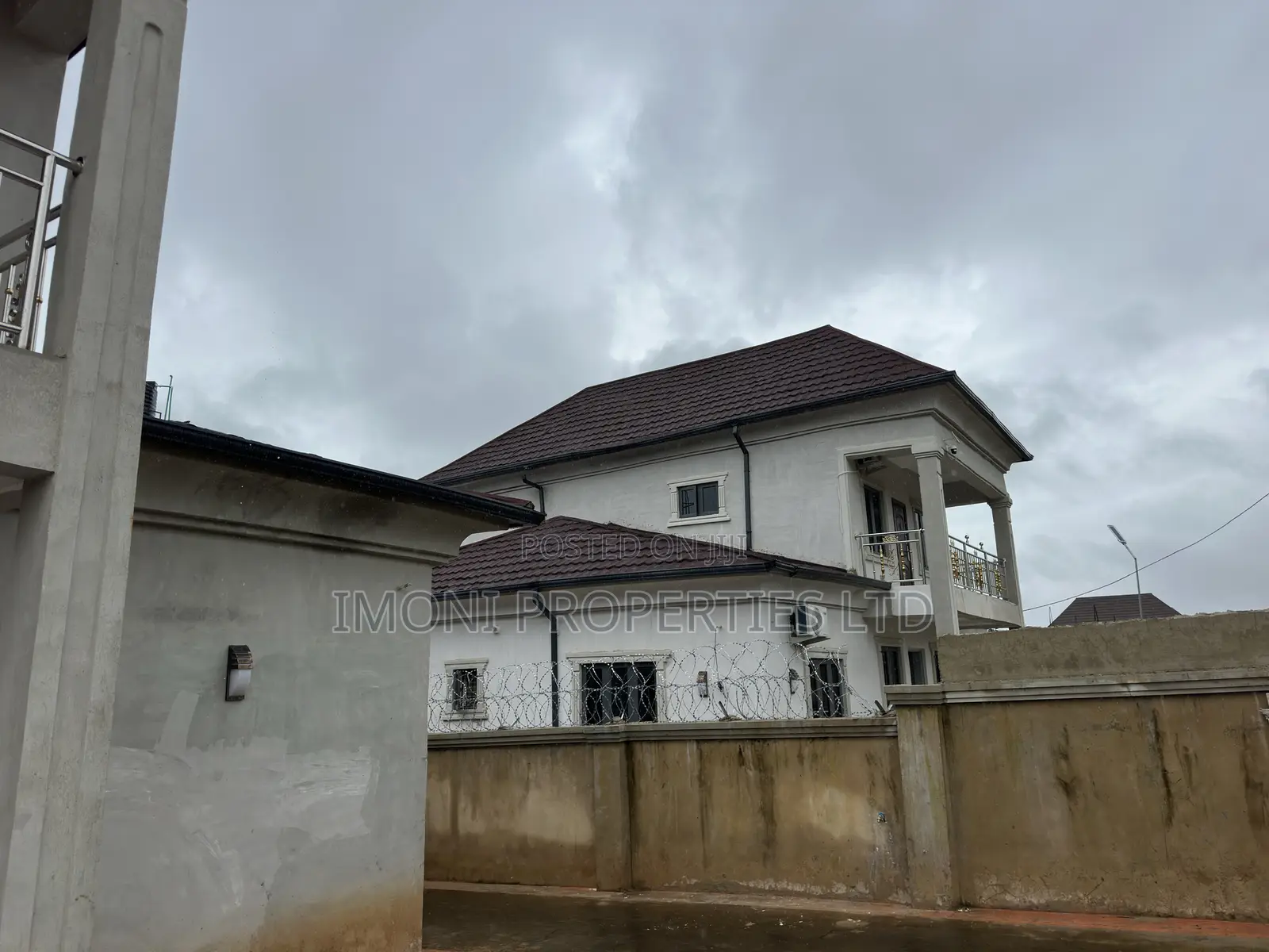 4bdrm Duplex in Palm Beach Estate, Ushafa for sale