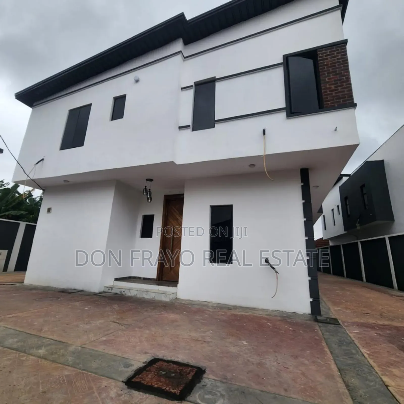 4bdrm Duplex in Ikolaba Main Estate, Agodi for sale