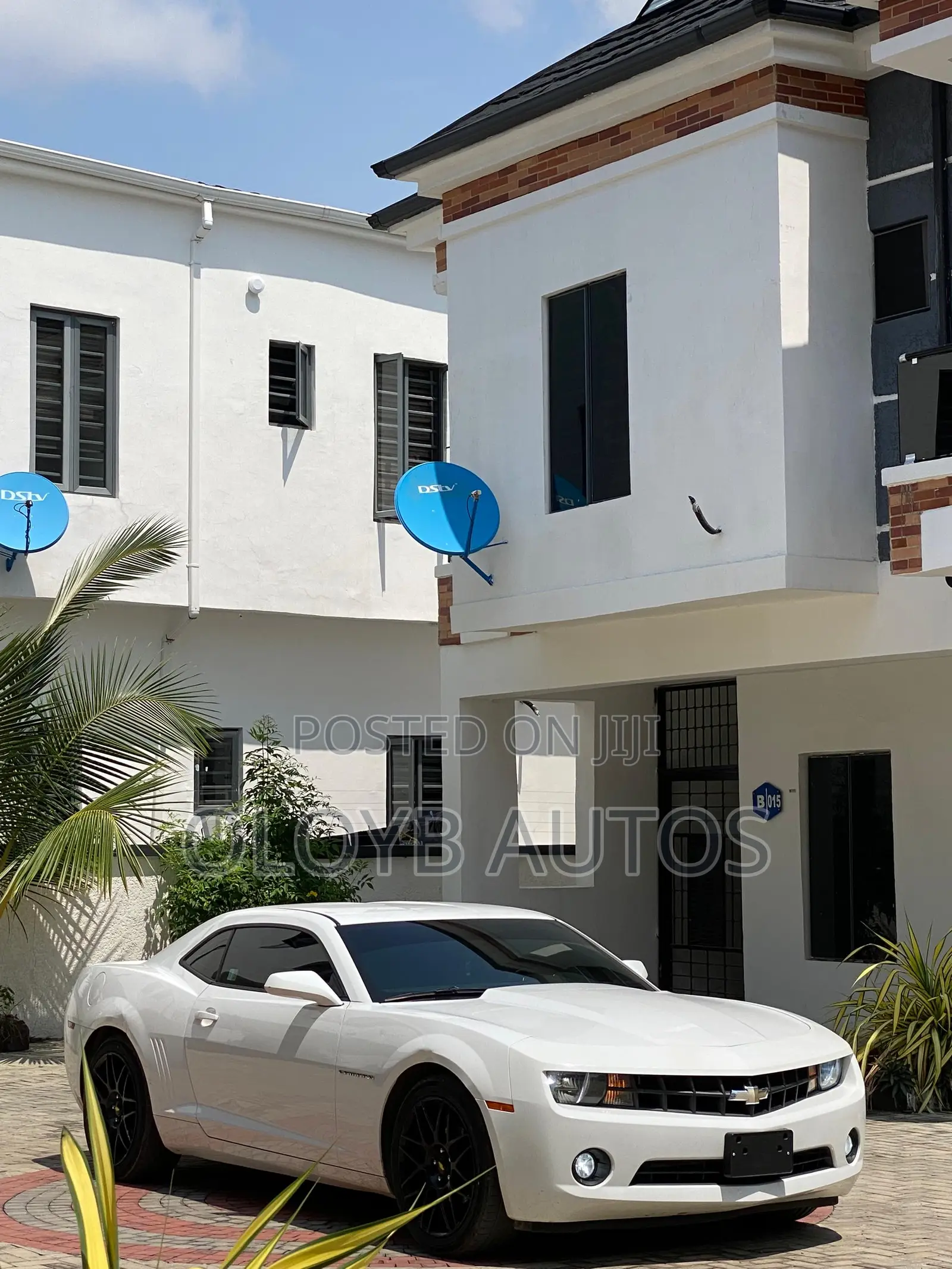 Chevrolet Camaro LT Coupe 2012 White