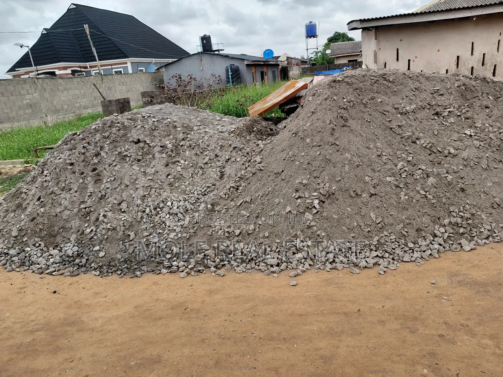 30ft / 120ft Plot Piled Dwarf Fenc Ijegun / Ijegemo New Expressway