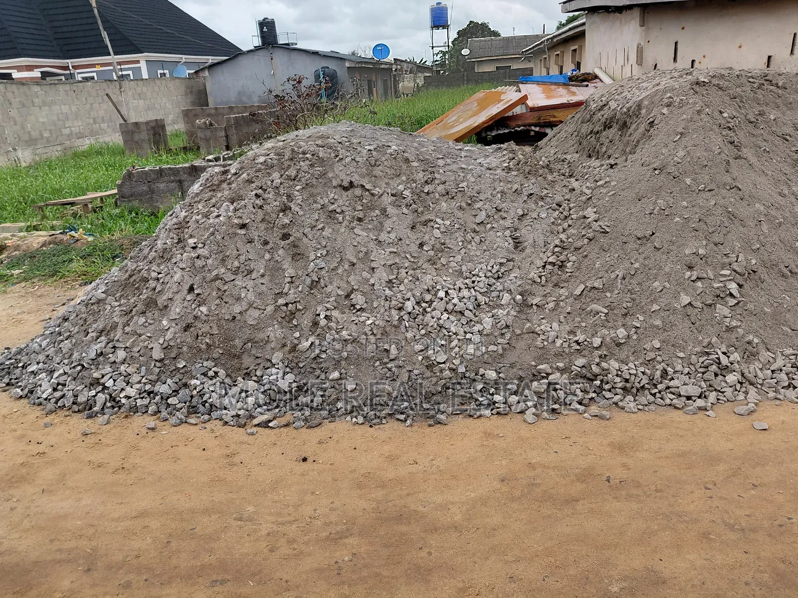 Half Plots Dwarf Fence Ijegun Ijegemo 4 Sale New Highway