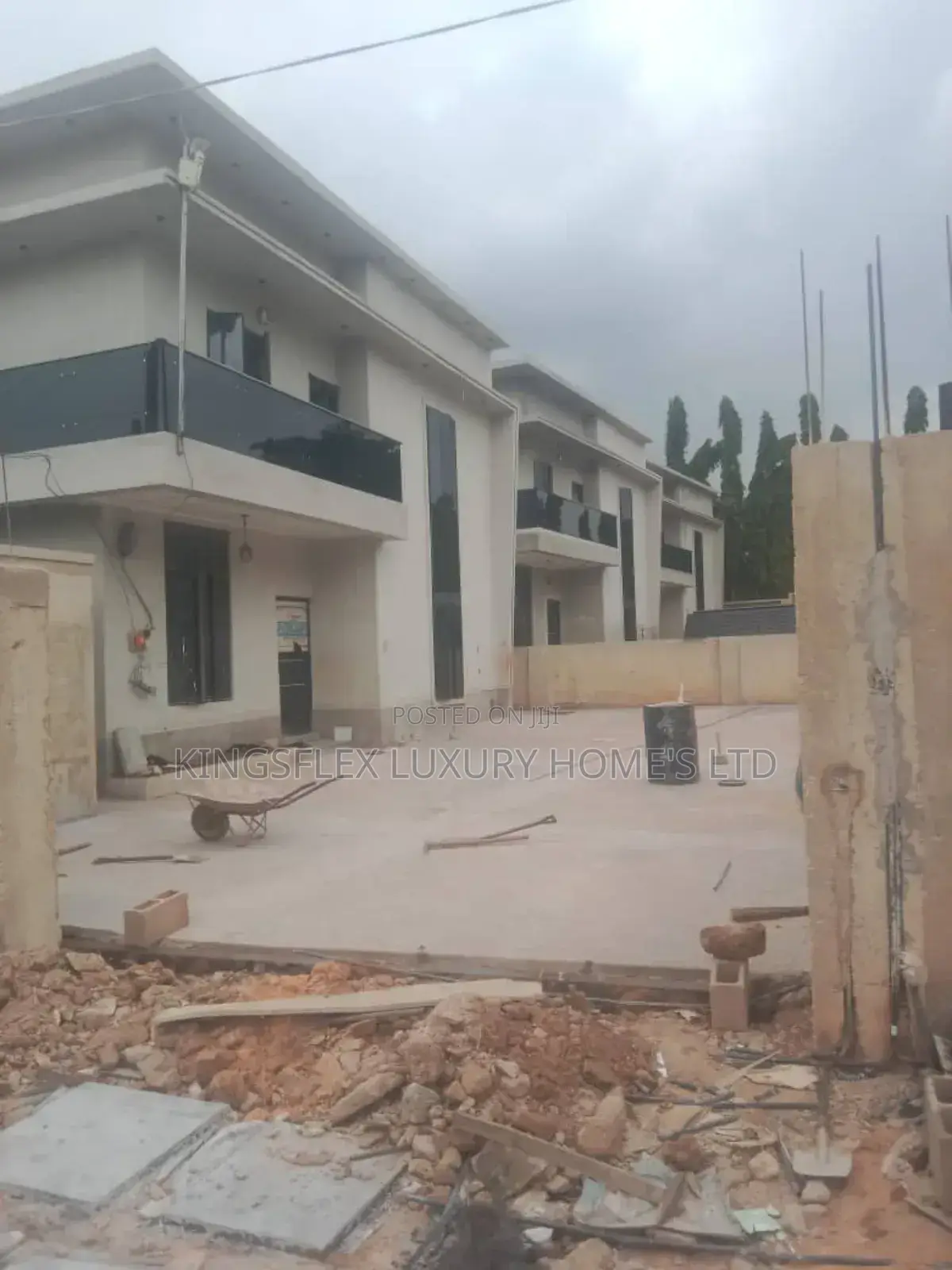 4bdrm Duplex in Enugu for sale