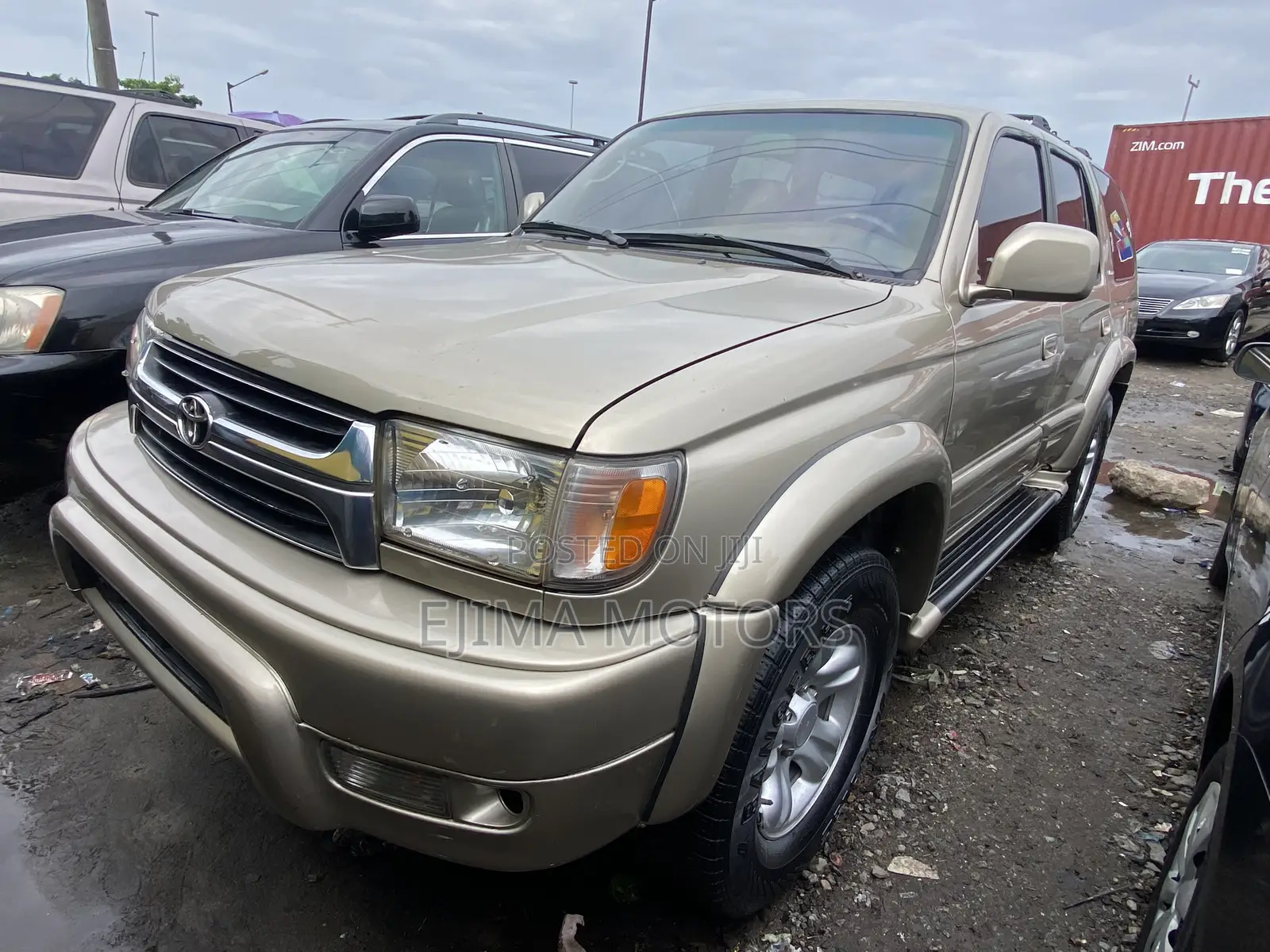 Toyota 4-Runner 2001 Gold