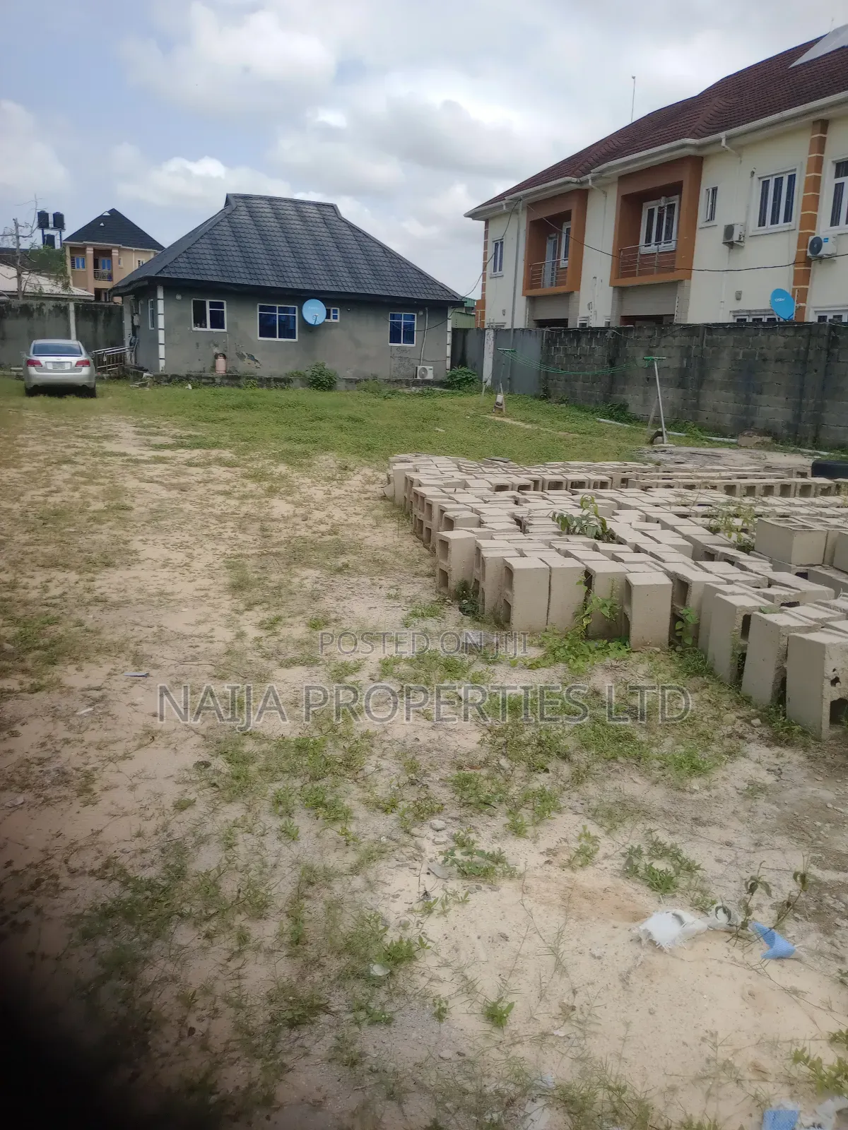 2bdrm Bungalow in Fidiso, Abijo for sale