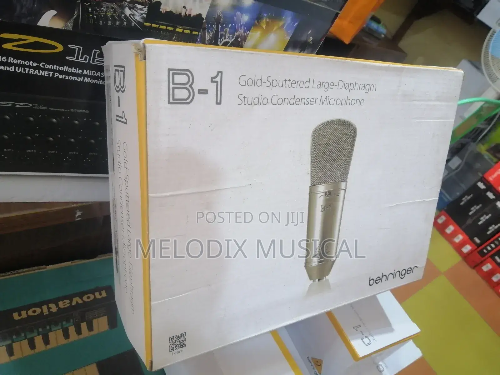 Behringer B-1 Large Diaphragm Condenser Microphone