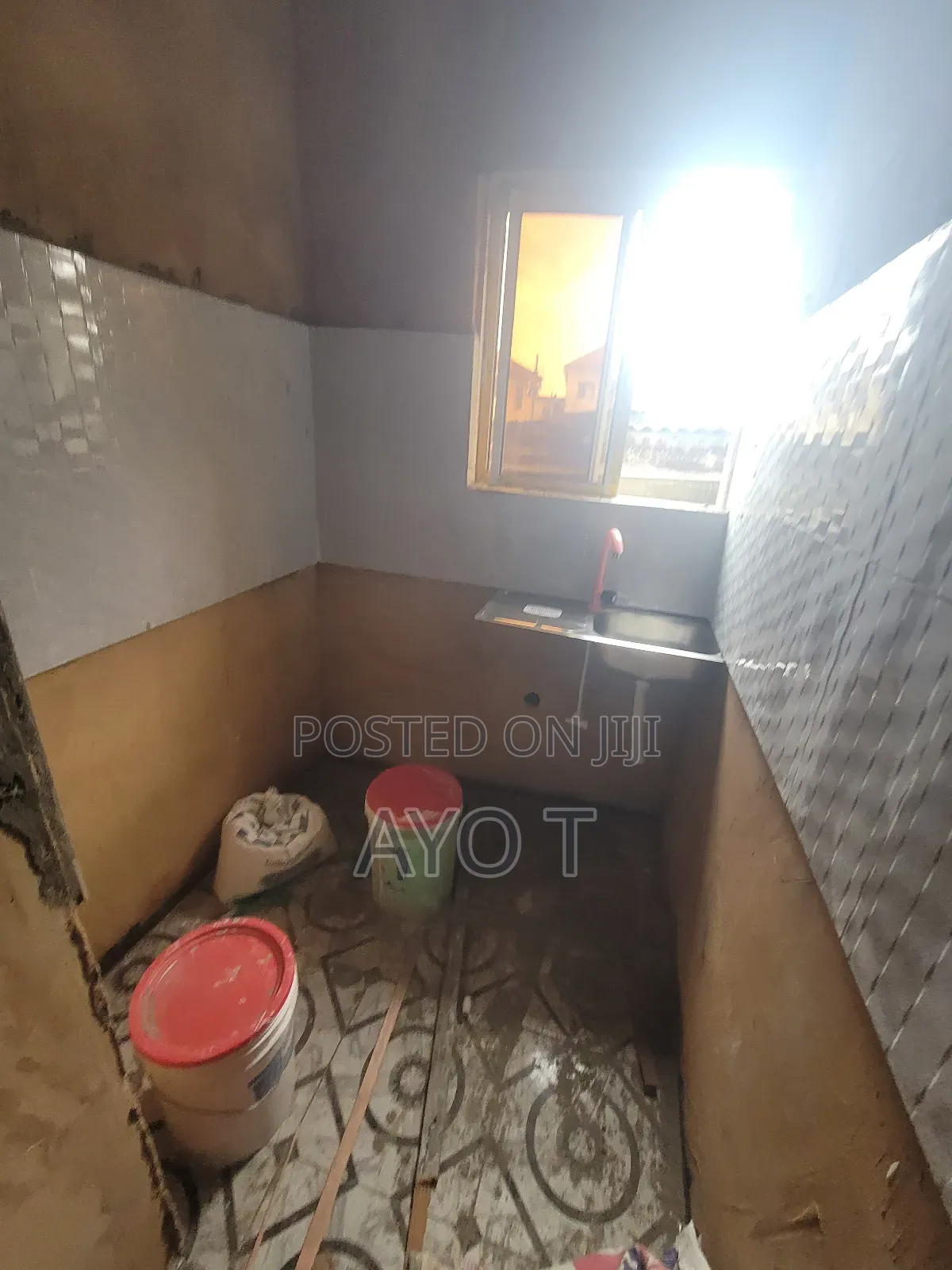 Studio Apartment in Bariga for rent