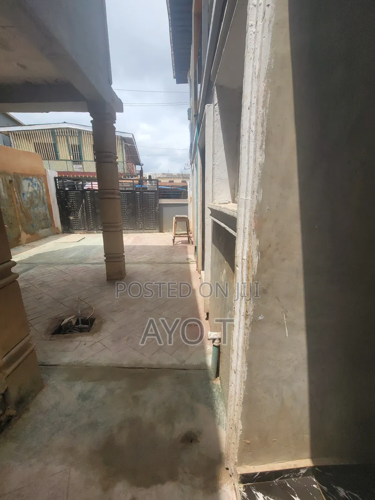 Studio Apartment in Bariga for rent