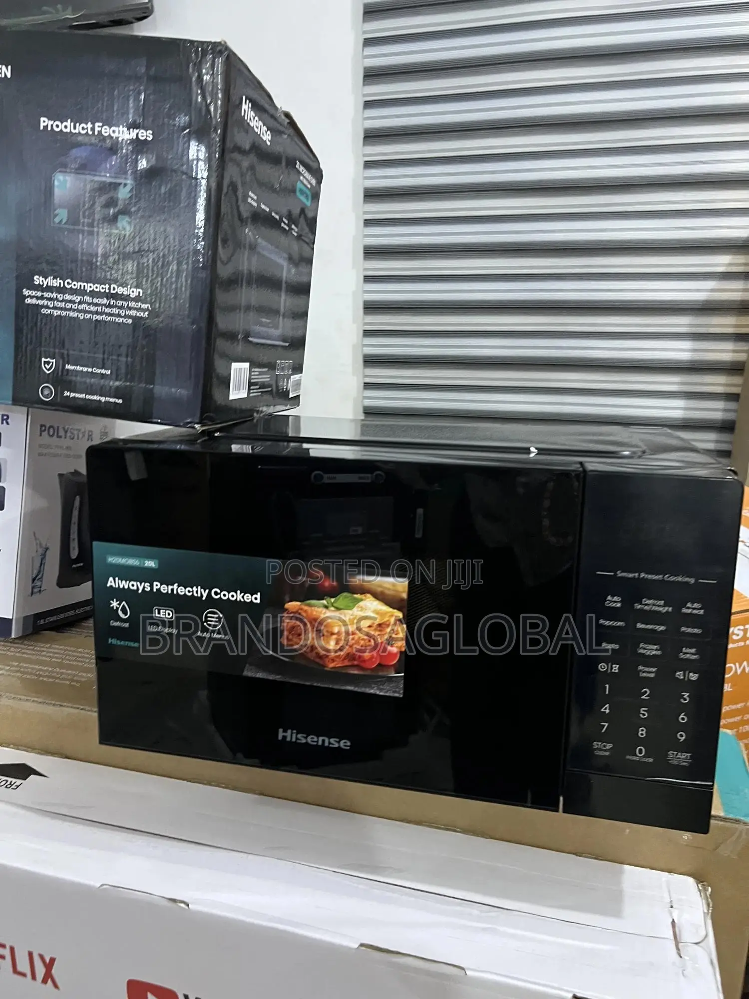 Brand New Hisense Microwave With Digital Timer