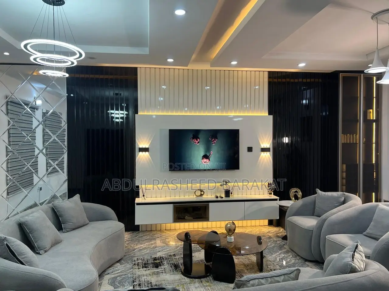 Luxury Three Bedroom Apartment