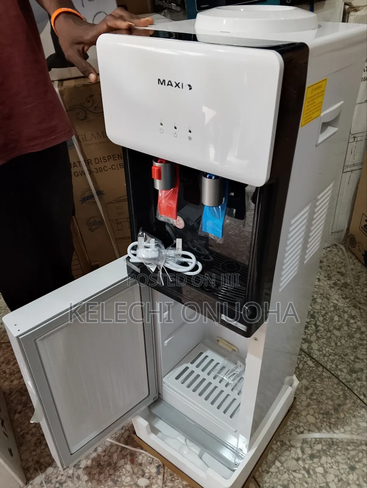 Maxi Water Dispenser With Fridge Hi