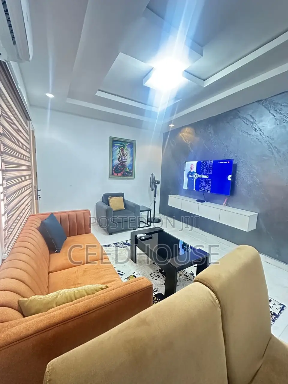 Tastefully Furnished 2 Bedrooms Apartment ( 3 Units )