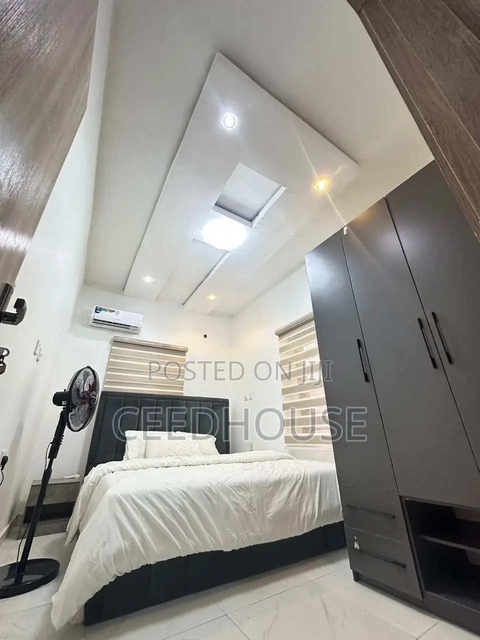 Tastefully Furnished 2 Bedrooms Apartment ( 3 Units )