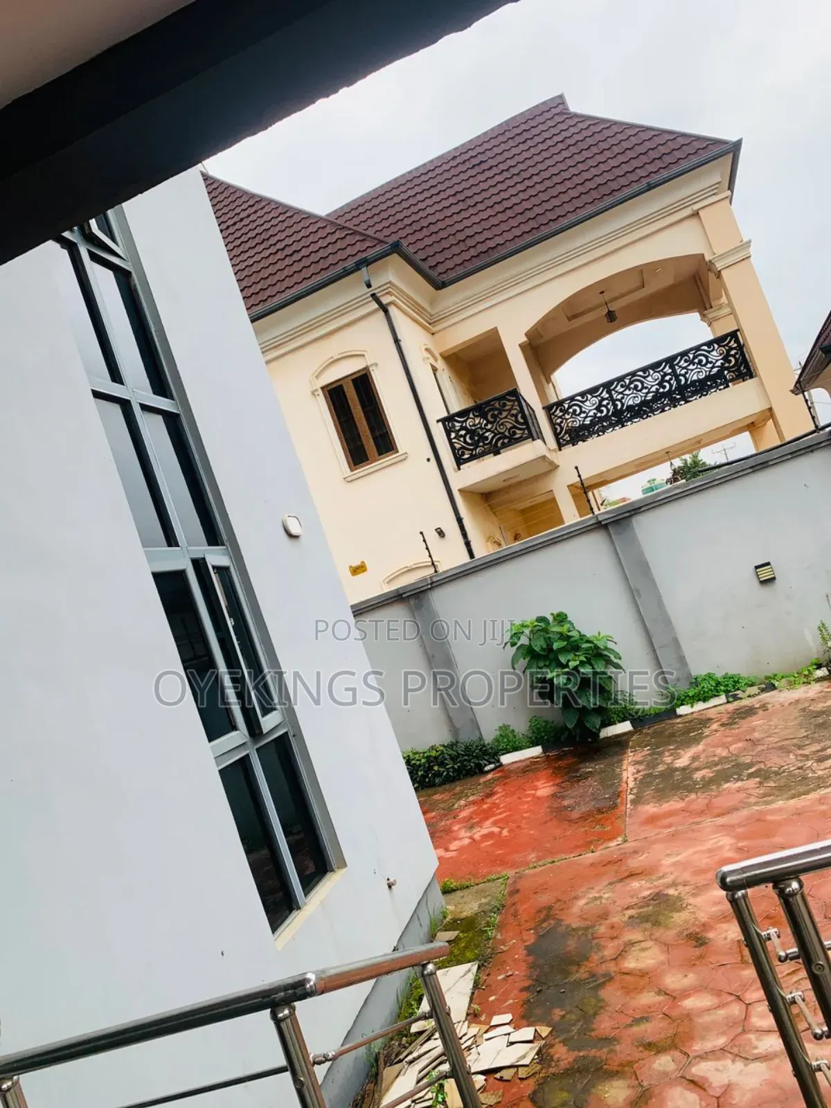 4bdrm Duplex in Aare, Oluyole Estate for sale