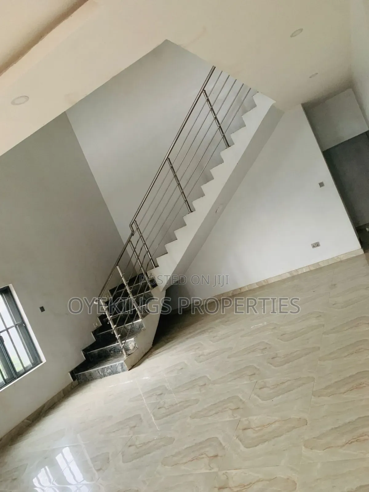 4bdrm Duplex in Aare, Oluyole Estate for sale