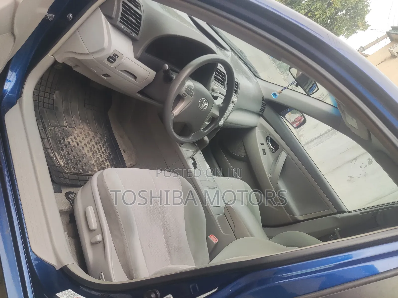 Toyota Camry LE 4dr Sedan (2.5L 4cyl 6AM) 2010 Blue