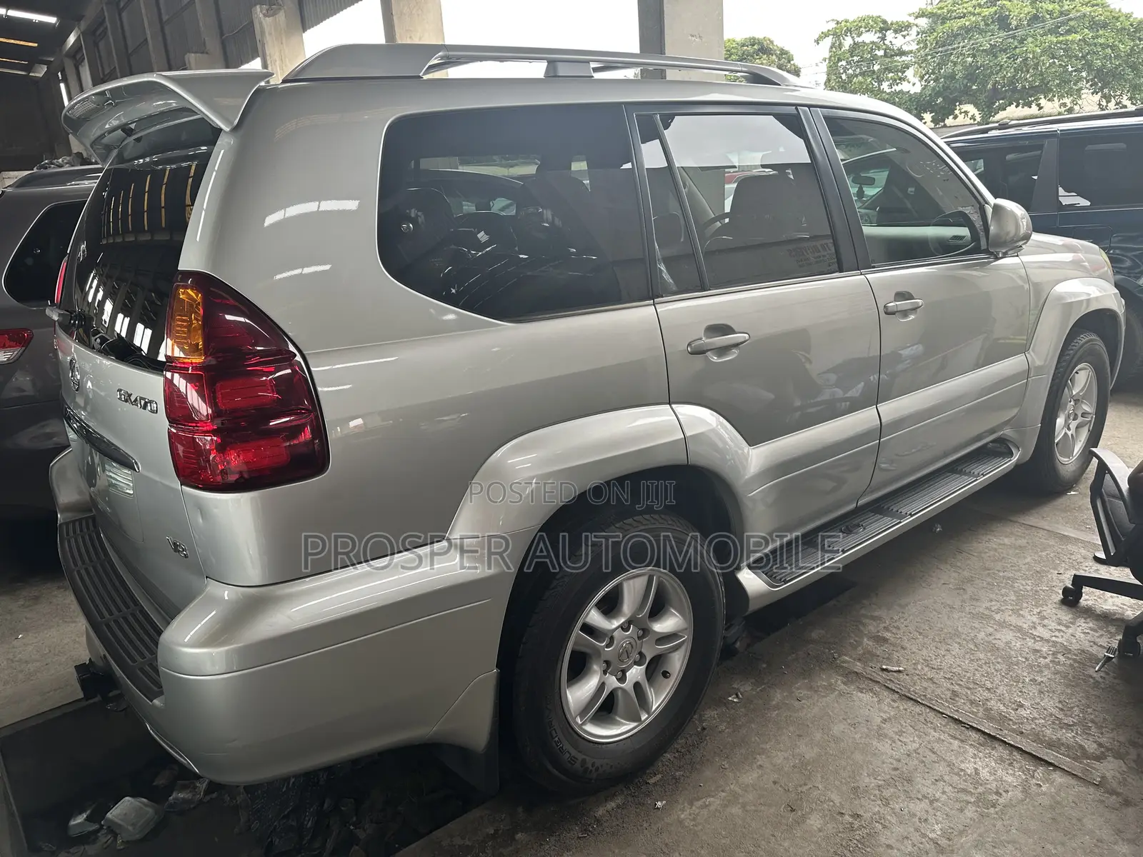 Lexus GX 470 Sport Utility 2005 Gray
