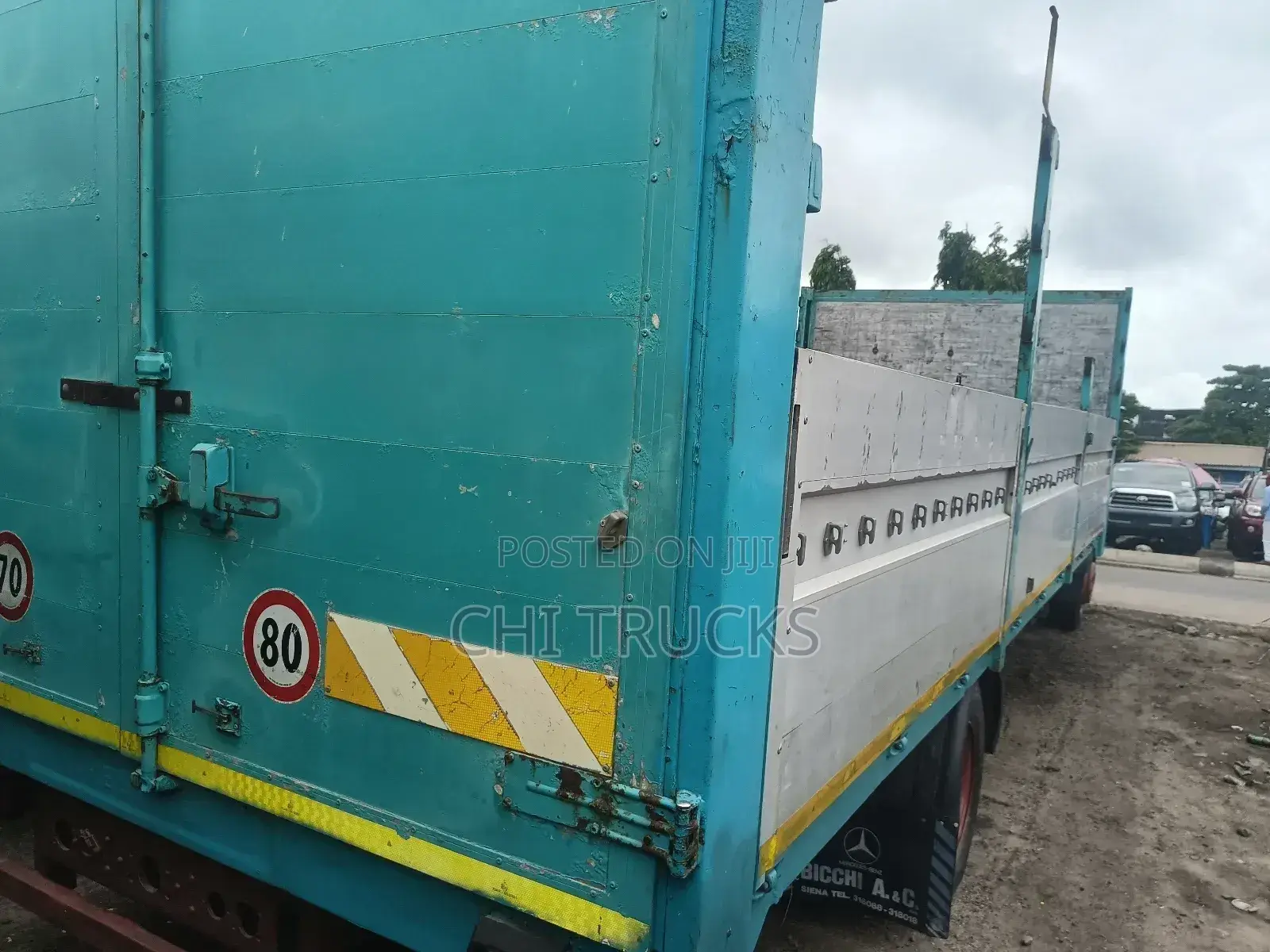 Mercedes Benz 1117 Double Cabin Truck Direct German Wooden Floor