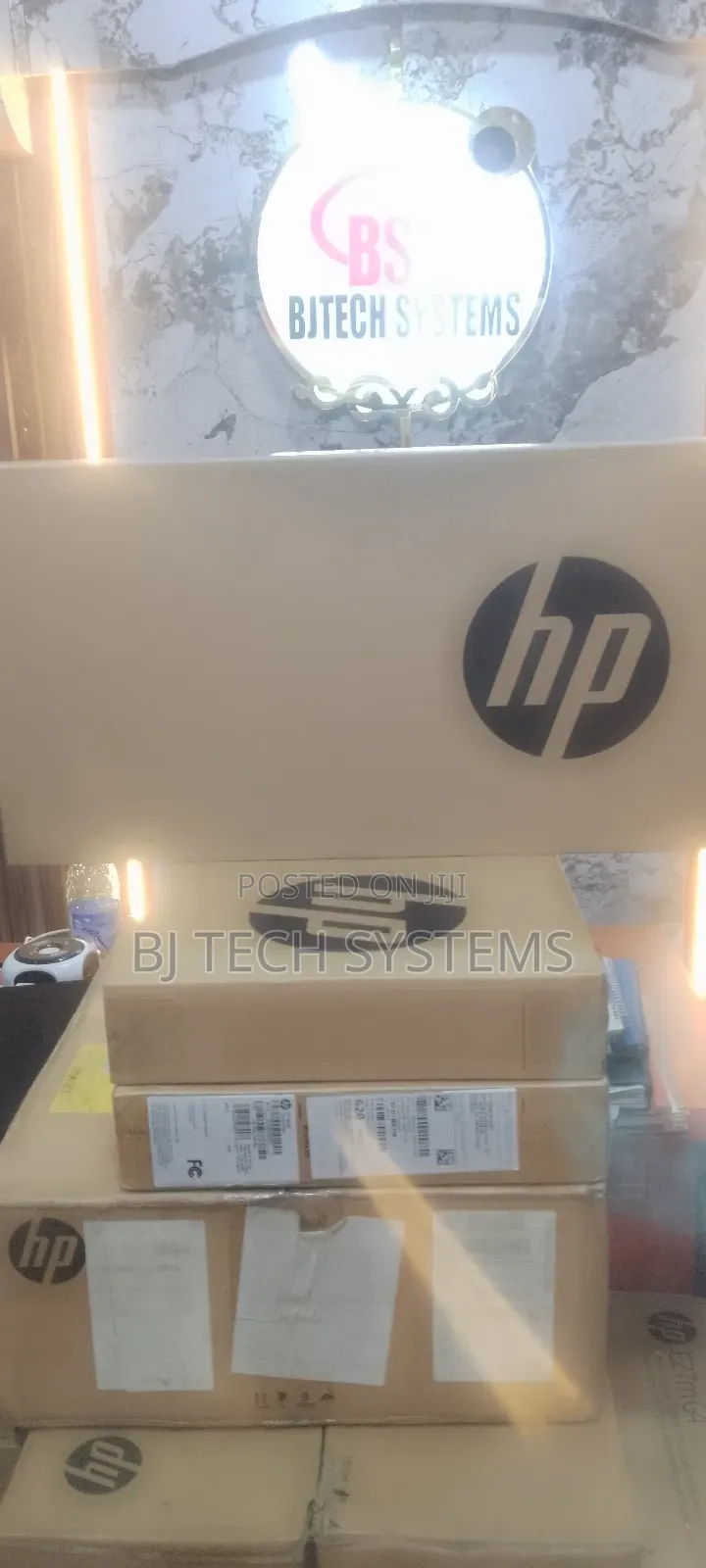 New Laptop HP 250 G10 8GB Intel Core I5 SSD 512GB