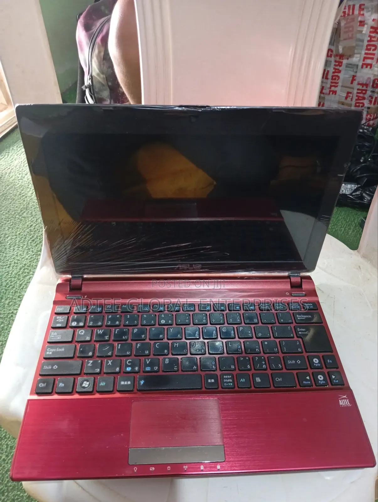 Laptop Asus U24E 4GB Intel Core I5 HDD 250GB