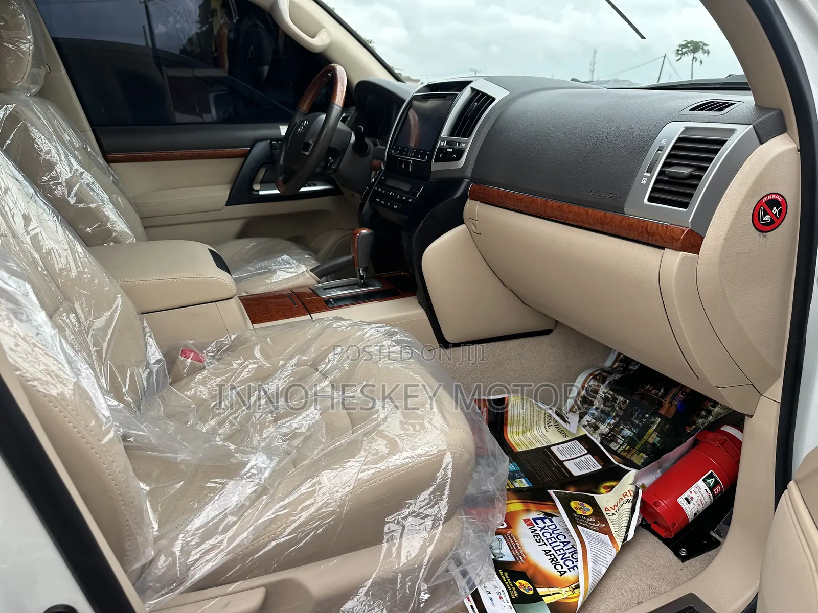 Toyota Land Cruiser 4.6 V8 GX-R 2015 White