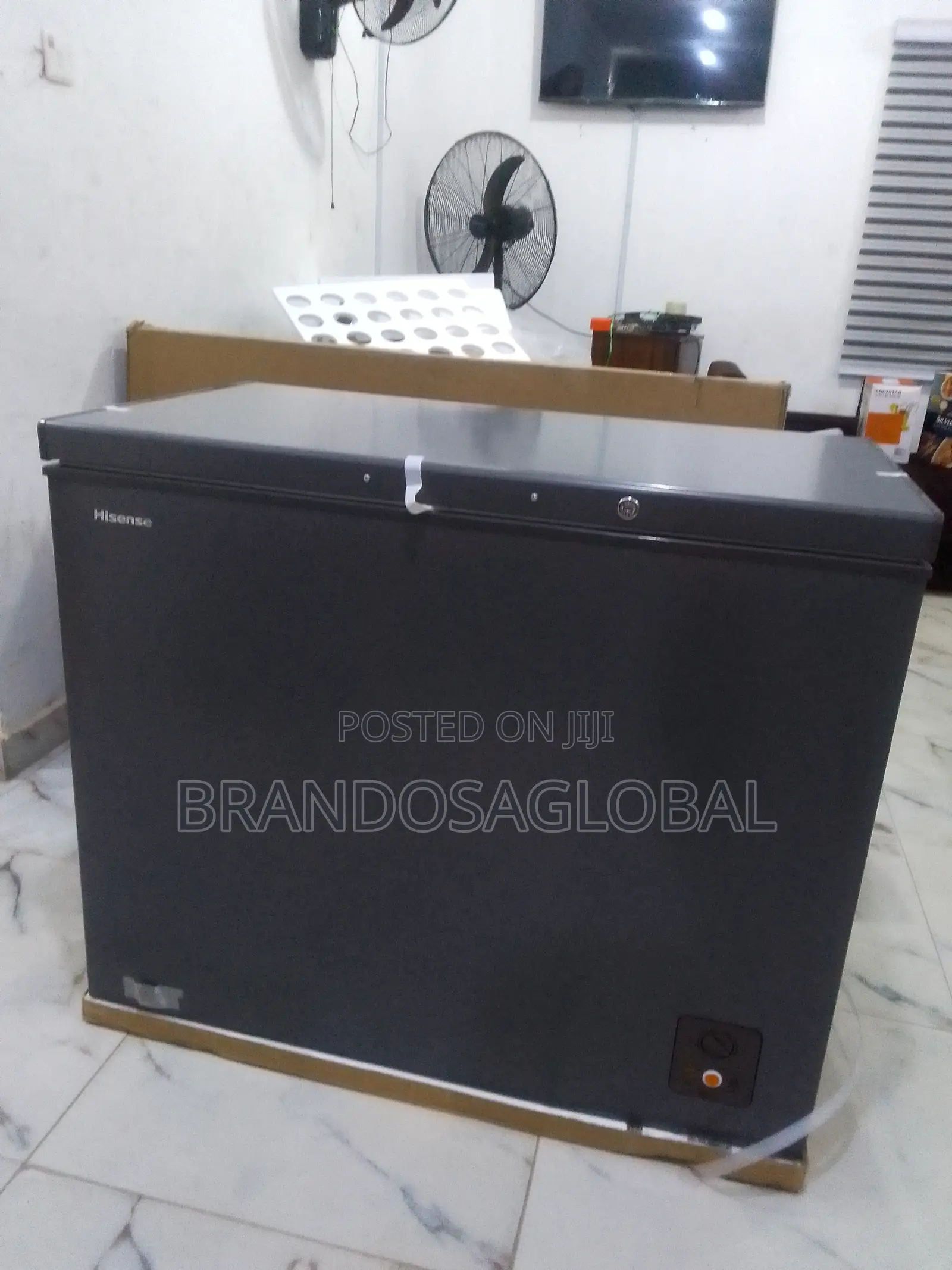 Energy Efficient Chest Freezer – Hisense 250l