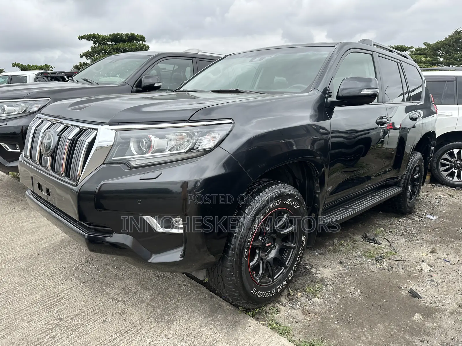 Toyota Land Cruiser Prado 2023 Black